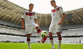 2014世界杯巴西对德国 2014年世界杯巴西为什么会以0比7惨败德国